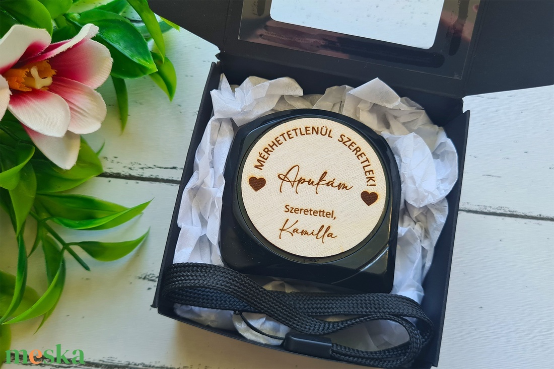 Gravírozott mérőszalag ajándék � Mérhetetlenül szeretlek, szülőköszöntő vagy apák napi ajándék - esküvő - emlék & ajándék - szülőköszöntő ajándék - Meska.hu