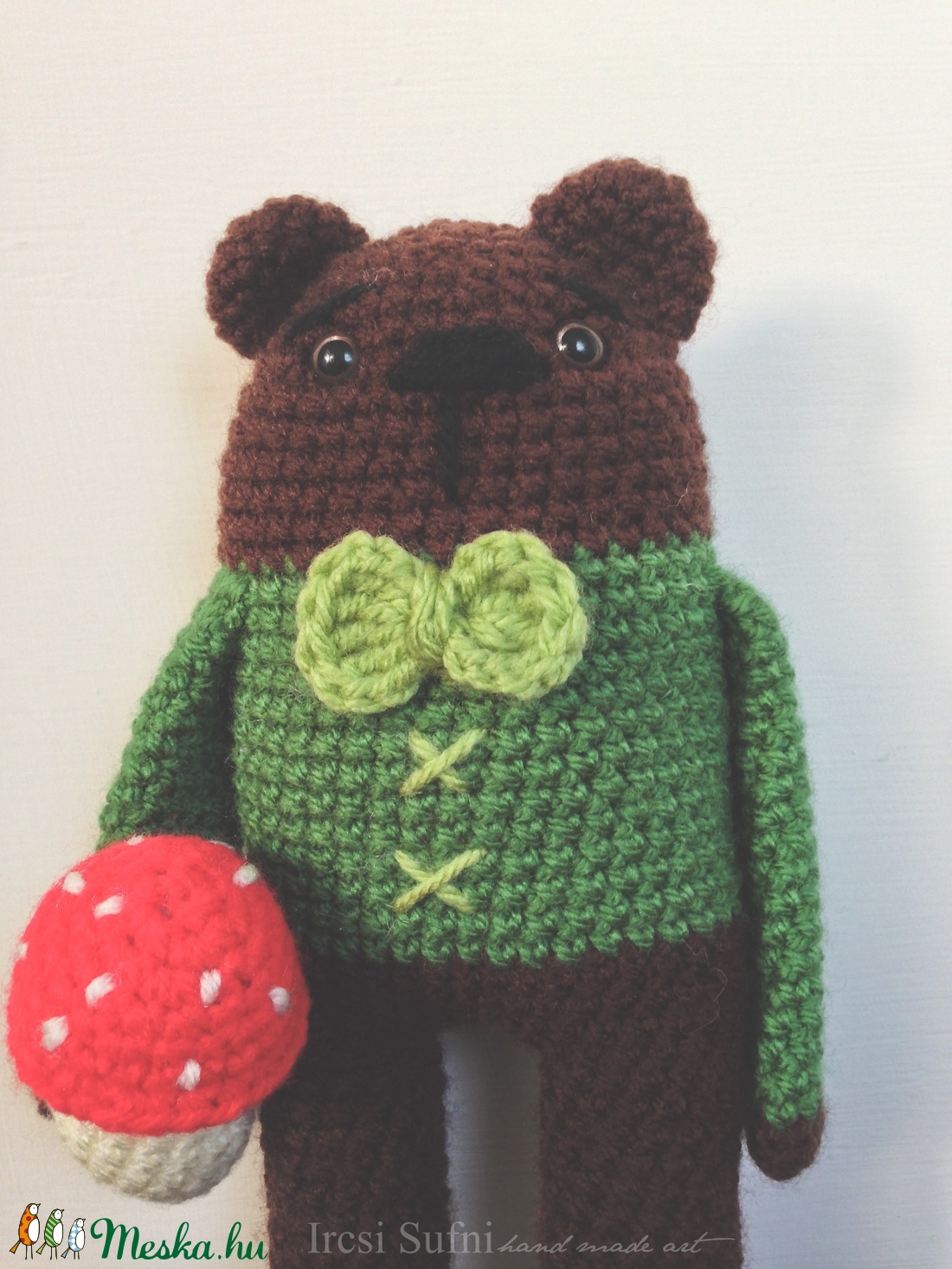 Bazsi a gombász medve -  - Meska.hu