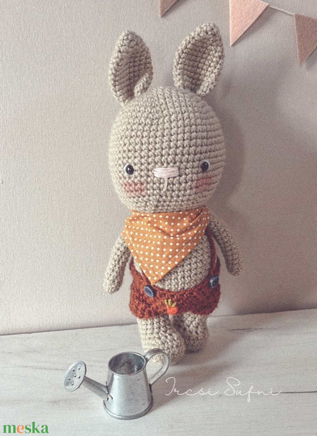Pocak a kiskertész / horgolt nyuszi - amigurumi - játék & sport - plüssállat & játékfigura - nyuszi - Meska.hu Pocak a kiskertész / horgolt nyuszi - amigurumi - játék & sport - plüssállat & játékfigura - nyuszi - Meska.hu