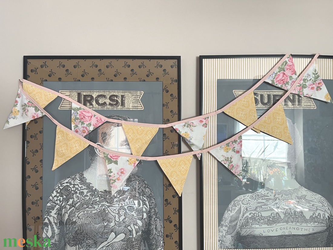 Textil zászló girland / bunting / zászló füzér - otthon & életmód - dekoráció - fali és függő dekoráció - falra akasztható dekor - Meska.hu Textil zászló girland / bunting / zászló füzér - otthon & életmód - dekoráció - fali és függő dekoráció - falra akasztható dekor - Meska.hu