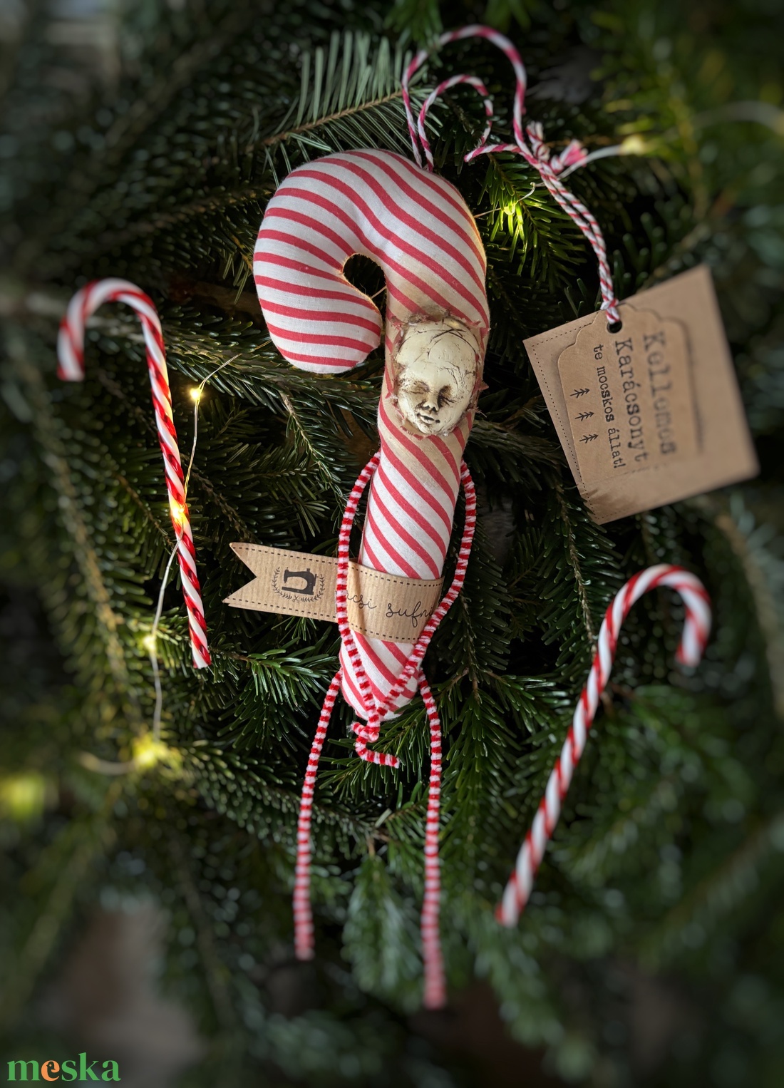 Handmade karácsonyi dekor  egyedi cukorpálca emberke - karácsony - karácsonyi lakásdekoráció - karácsonyfadíszek - Meska.hu