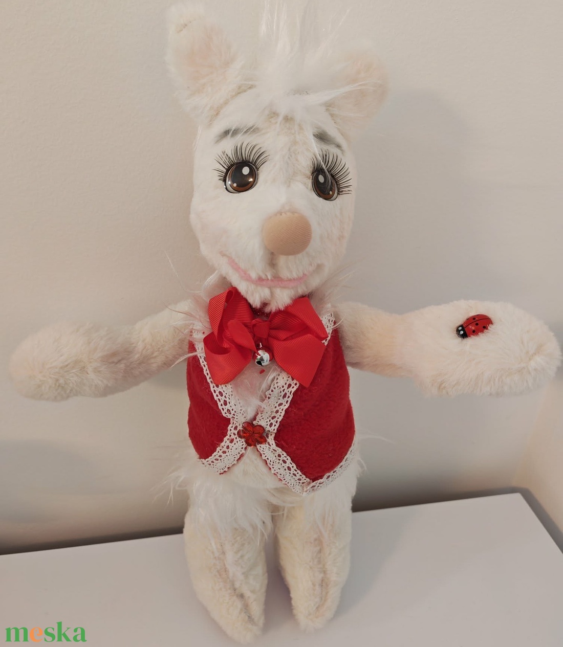 Kézzel készült egyedi drótvázas figura eladó. - ünnepi díszek, dekorációk - húsvéti díszek és dekorációk - húsvéti virágos díszek - Meska.hu