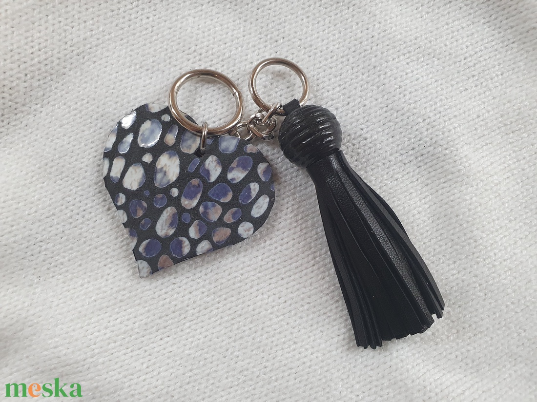 Kulcstartó, táskadísz - valódi bőr - táska & tok - kulcstartó & táskadísz - kulcstartó - Meska.hu
