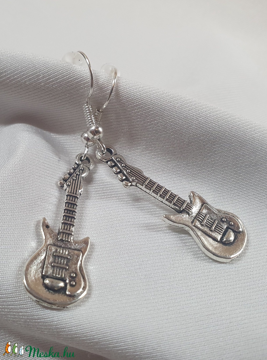 Fülbevaló - gitár - ékszer - fülbevaló - lógó fülbevaló - Meska.hu Fülbevaló - gitár - ékszer - fülbevaló - lógó fülbevaló - Meska.hu