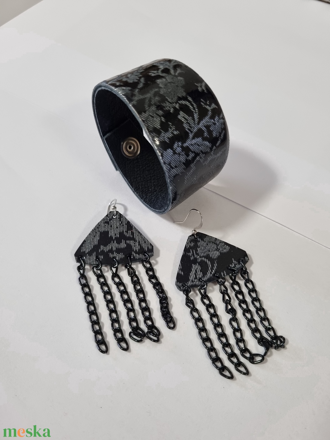 Bőrkarkötő, fülbevalóval - night dream - ékszer - ékszerszett - Meska.hu