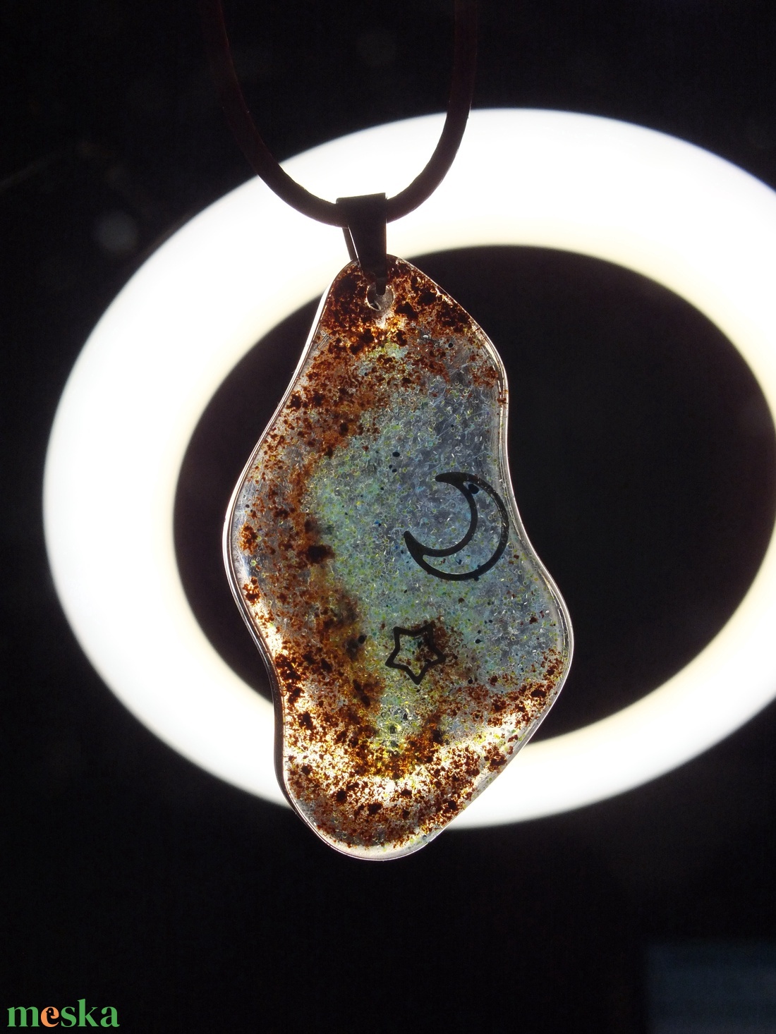 Nebula epoxigyanta medál - ékszer - nyaklánc - medálos nyaklánc - Meska.hu