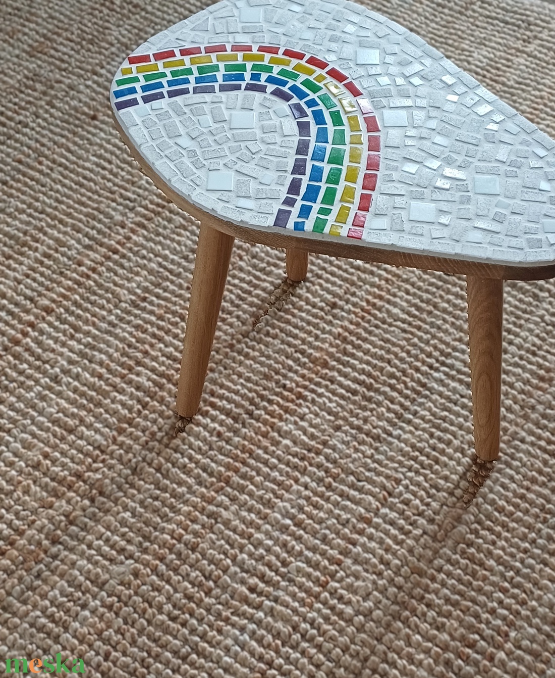 Rainbow - Egyedi, dekoratív bohém fa virágasztal szivárvány színű üvegmozaikkal - otthon & életmód - bútor - asztal - Meska.hu