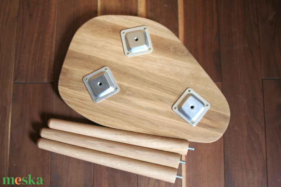 Rainbow - Egyedi, dekoratív bohém fa virágasztal szivárvány színű üvegmozaikkal - otthon & életmód - bútor - asztal - Meska.hu