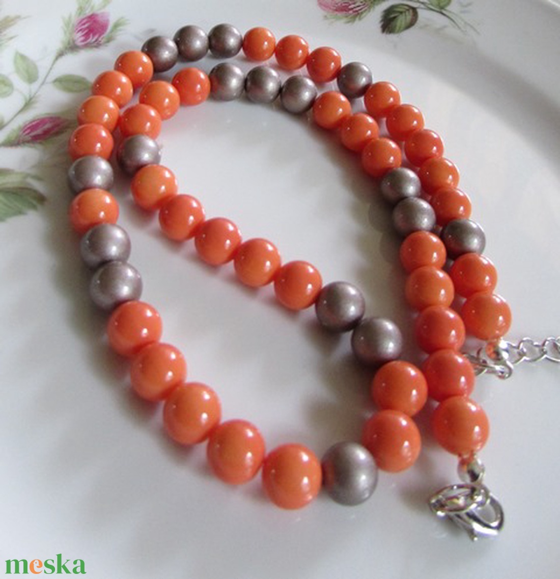 ÜVEGGYÖNGY-gyöngysor/ narancs/ - ékszer - nyaklánc - gyöngyös nyaklánc - Meska.hu