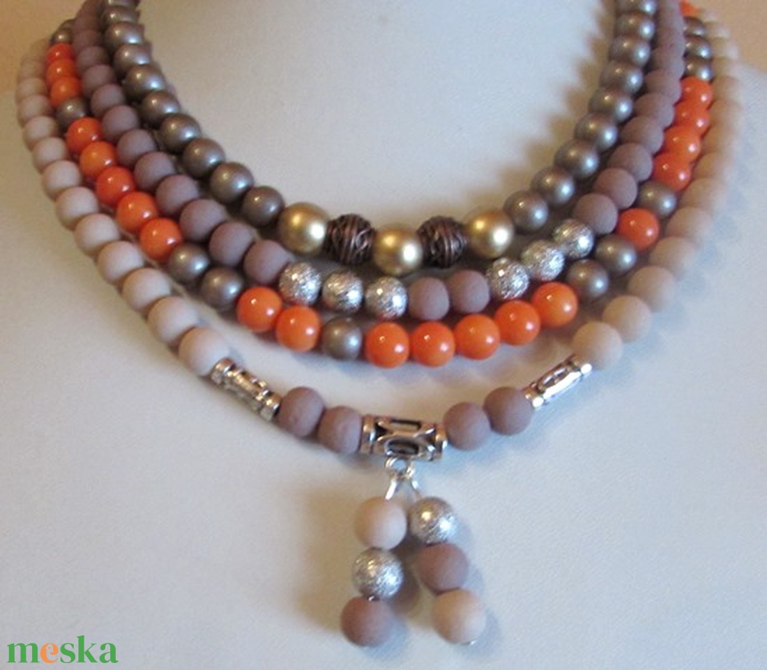 ÜVEGGYÖNGY-gyöngysor/ narancs/ - ékszer - nyaklánc - gyöngyös nyaklánc - Meska.hu