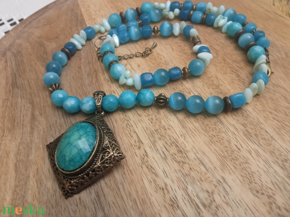 FÉLDRÁGAKŐ/ÁSVÁNY/ -gyöngysor, nyakék - ékszer - nyaklánc - medálos nyaklánc - Meska.hu