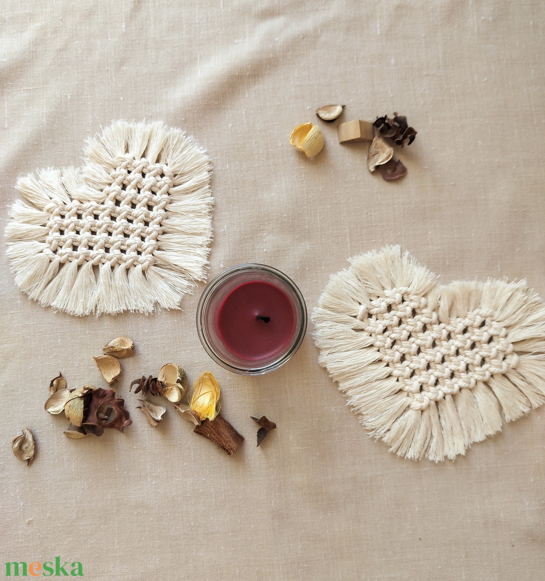 Szív alakú makramé poháralátét - otthon & életmód - konyhafelszerelés, tálalás - tálalás - tányér- és poháralátét - Meska.hu Szív alakú makramé poháralátét - otthon & életmód - konyhafelszerelés, tálalás - tálalás - tányér- és poháralátét - Meska.hu