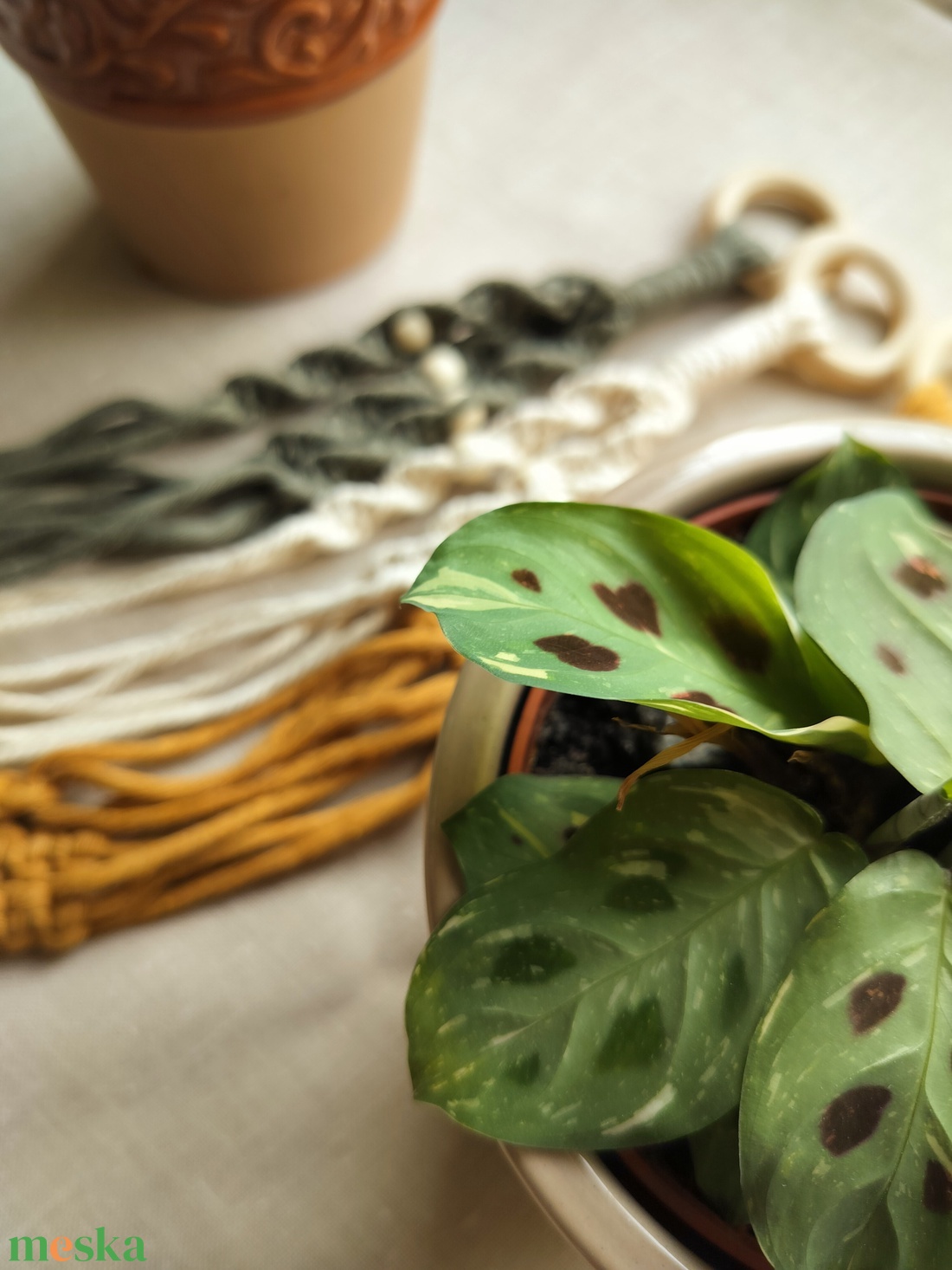 Makramé virágtartók gyöngyökkel, több színben - otthon & életmód - dekoráció - virágdísz és tartó - virágtartó - Meska.hu Makramé virágtartók gyöngyökkel, több színben - otthon & életmód - dekoráció - virágdísz és tartó - virágtartó - Meska.hu