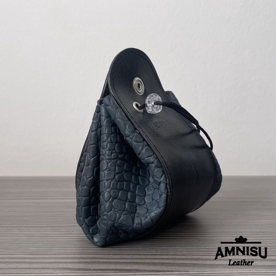 2in1 szütyő és kockatálca - fekete - sötétzöld krokkómintás - játék & sport - táblajáték és kártyajáték - társasjátékok - dobókocka - Meska.hu