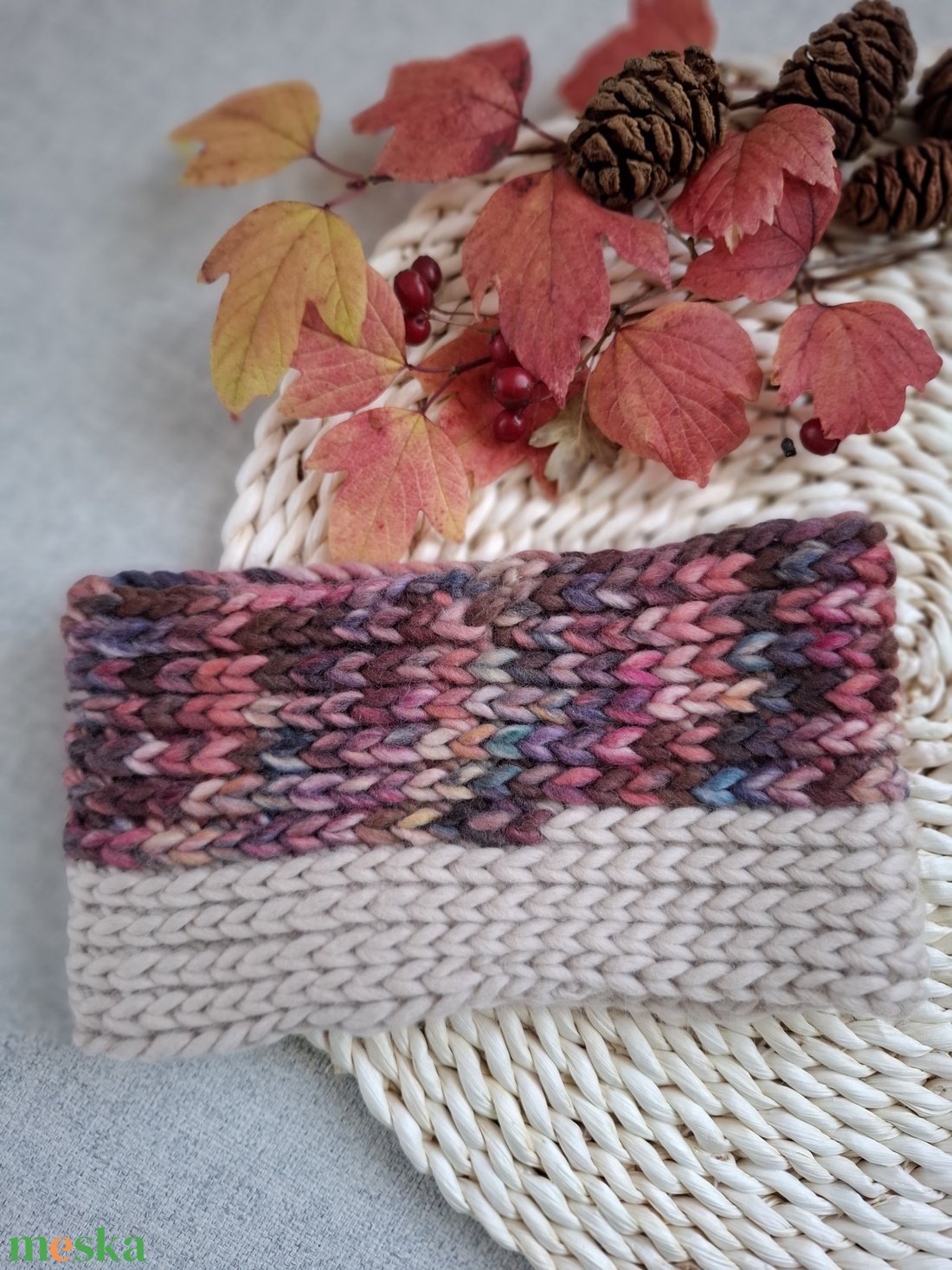 Téli felhő fejpánt - bézs és hulló levelek színben - ruha & divat - sál, sapka, kendő - fejpánt - Meska.hu