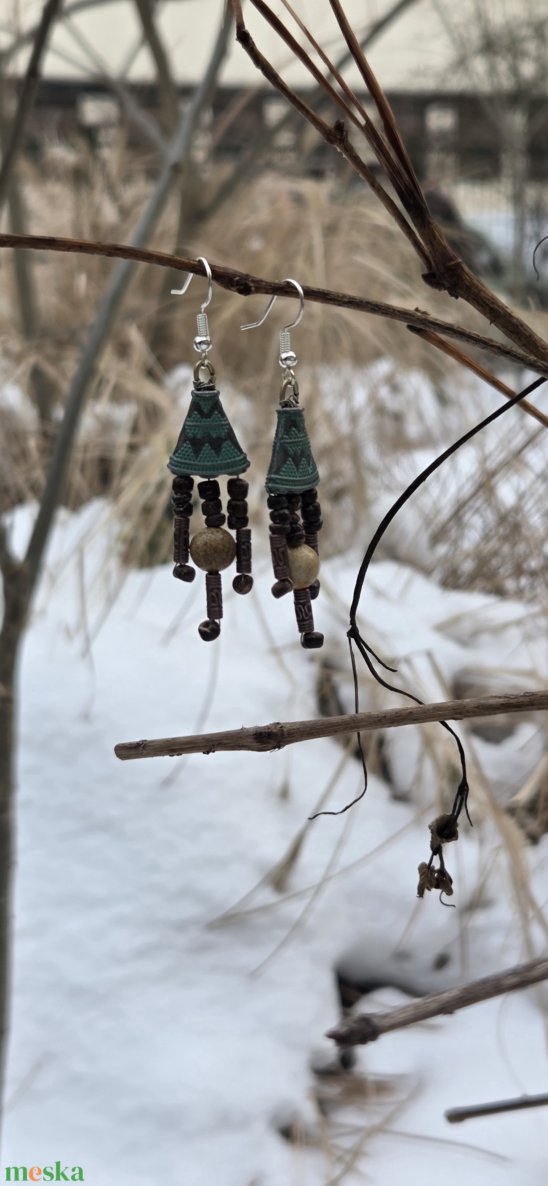 'Babó' kézműves fülbevaló térképjáspissal és kókuszgyöngyökkel - ékszer - fülbevaló - lógó fülbevaló - Meska.hu