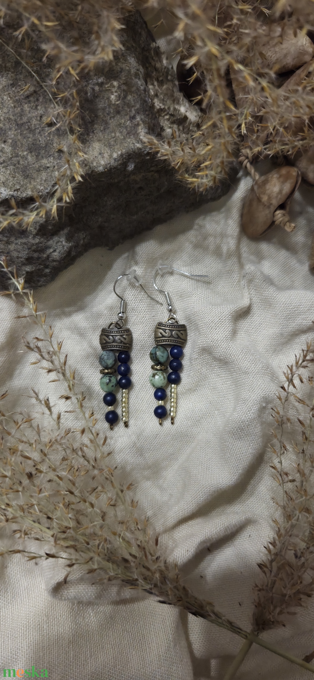 'KIMÉRA' kézműves fülbevaló lápisszal és afrikai türkizzel - ékszer - fülbevaló - lógó fülbevaló - Meska.hu
