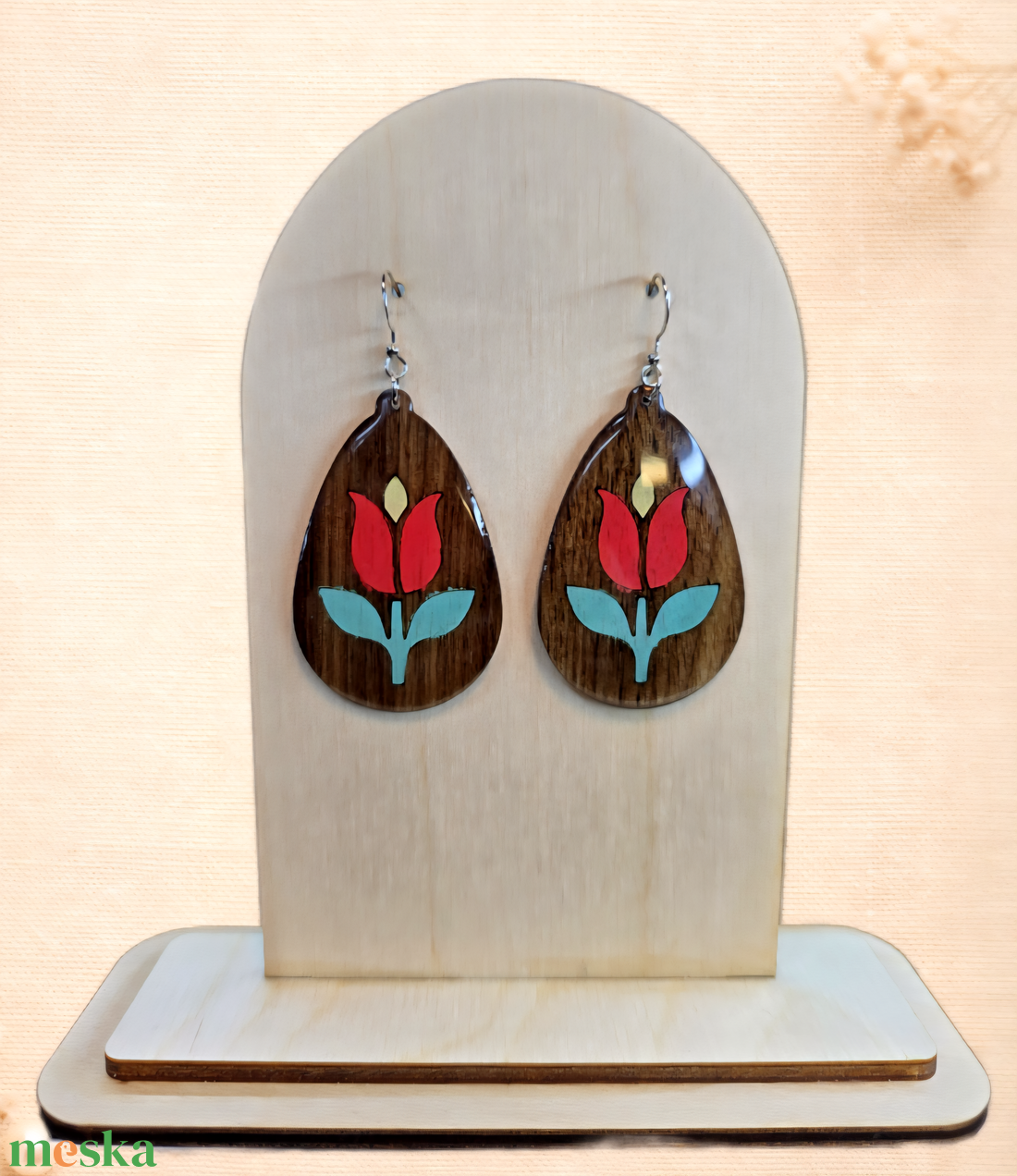 Tulipános diófa fülbevaló - ékszer - fülbevaló - lógó csepp fülbevaló - Meska.hu