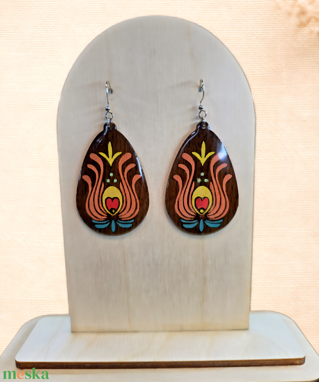 Magyaros tulipán mintás fa fülbevaló � ezüst akasztóval - ékszer - fülbevaló - lógó csepp fülbevaló - Meska.hu