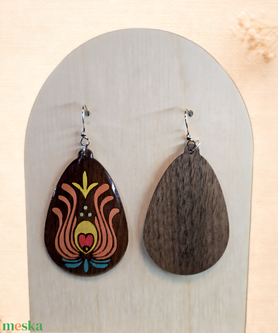 Magyaros tulipán mintás fa fülbevaló � ezüst akasztóval - ékszer - fülbevaló - lógó csepp fülbevaló - Meska.hu