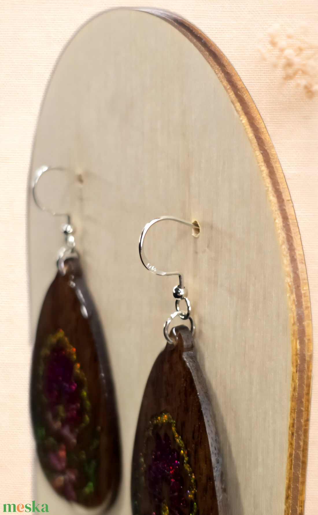 Csillagvirág � kézzel készült fa fülbevaló csillámos mintával - ékszer - fülbevaló - lógó csepp fülbevaló - Meska.hu