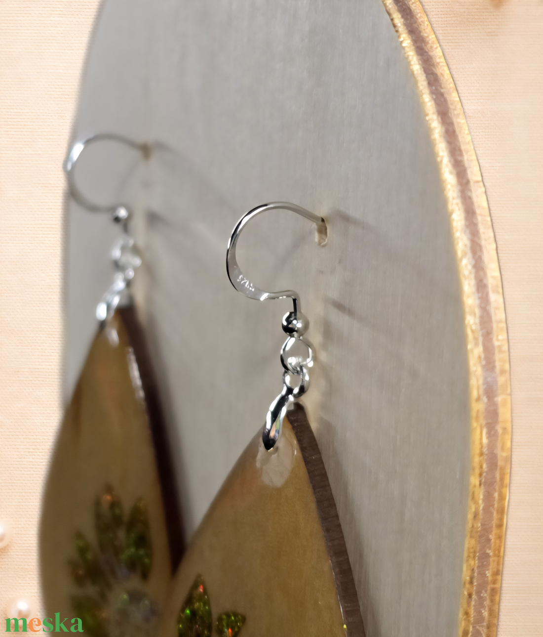 Kézzel készült hársfa fülbevaló - ékszer - fülbevaló - lógó csepp fülbevaló - Meska.hu