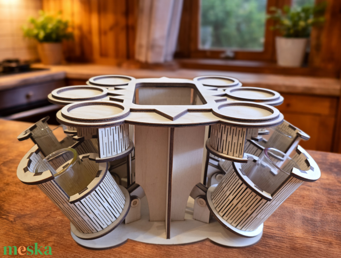 Fa italtartó felnyíló pohártartókkal � középen palacktartóval - otthon & életmód - konyhafelszerelés, tálalás - italos kellékek - italtartó - Meska.hu