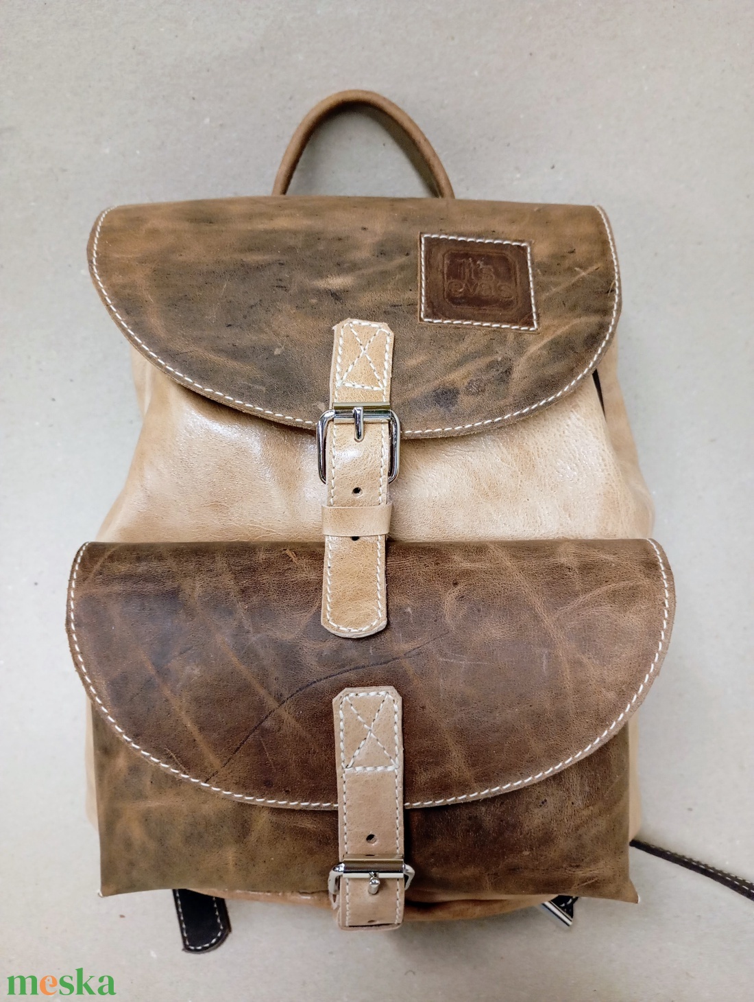 Pici drapp hátizsák egy kis barnával - táska & tok - hátizsák - hátizsák - Meska.hu