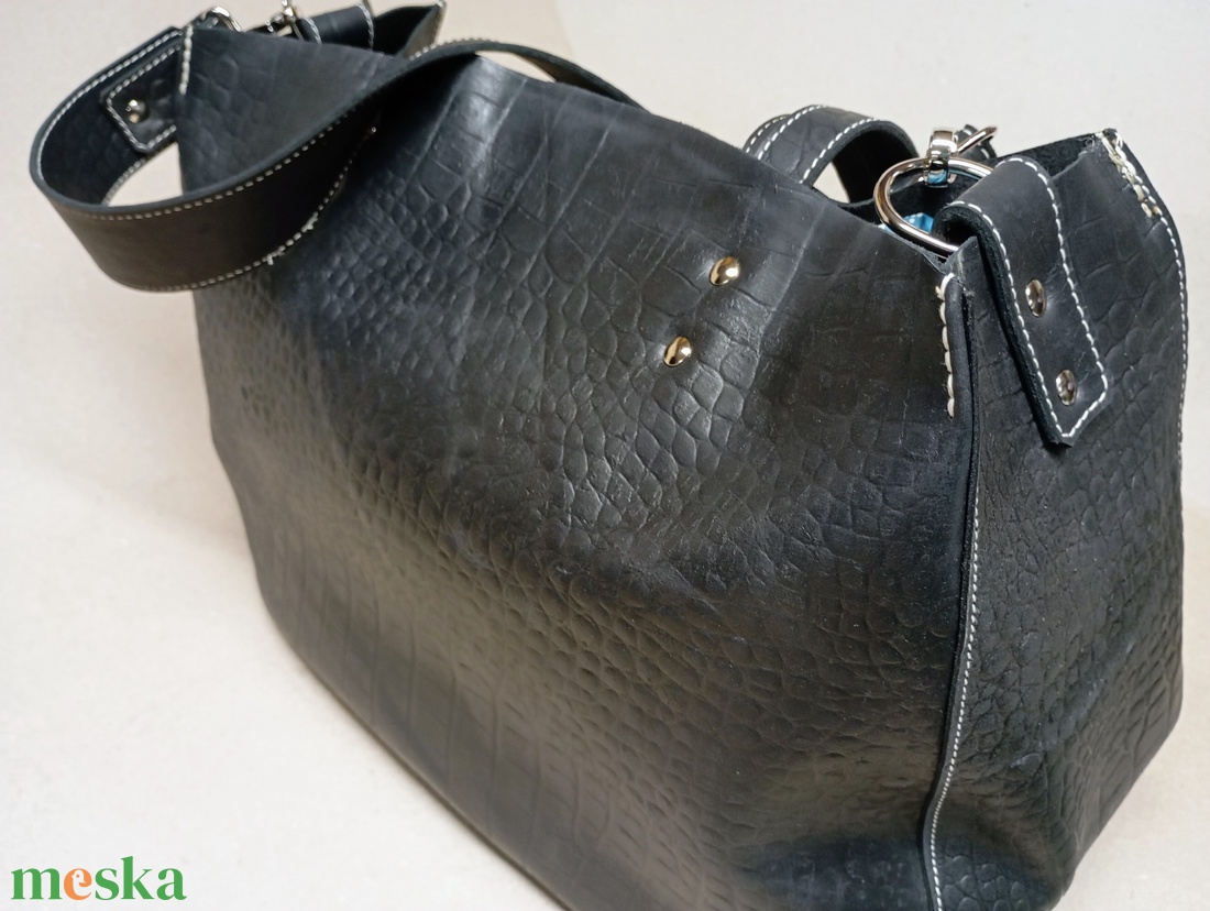 Mindentbele táska _ krokodilfekete - táska & tok - kézitáska & válltáska - nagy pakolós táska - Meska.hu