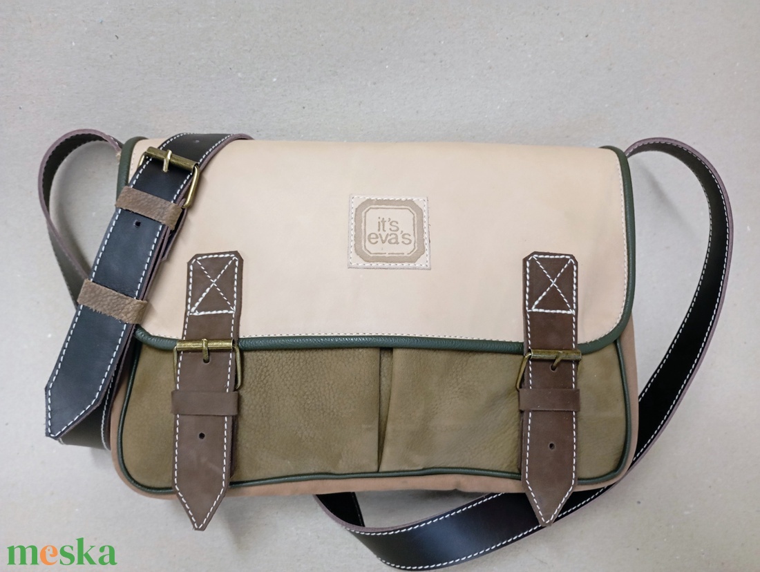 Kisebb kapkodó táska akár bringázni_barnák - táska & tok - kézitáska & válltáska - vállon átvethető táska - Meska.hu