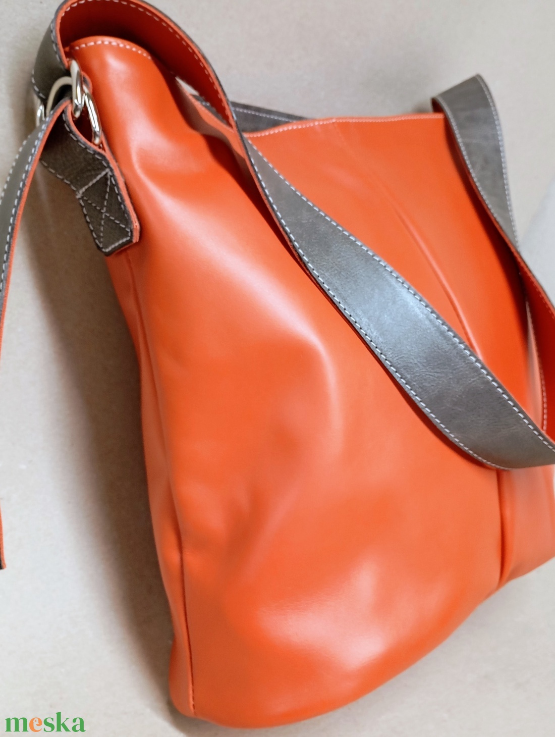 Elegáns válltáska_narancssárga szürkével - táska & tok - kézitáska & válltáska - nagy pakolós táska - Meska.hu