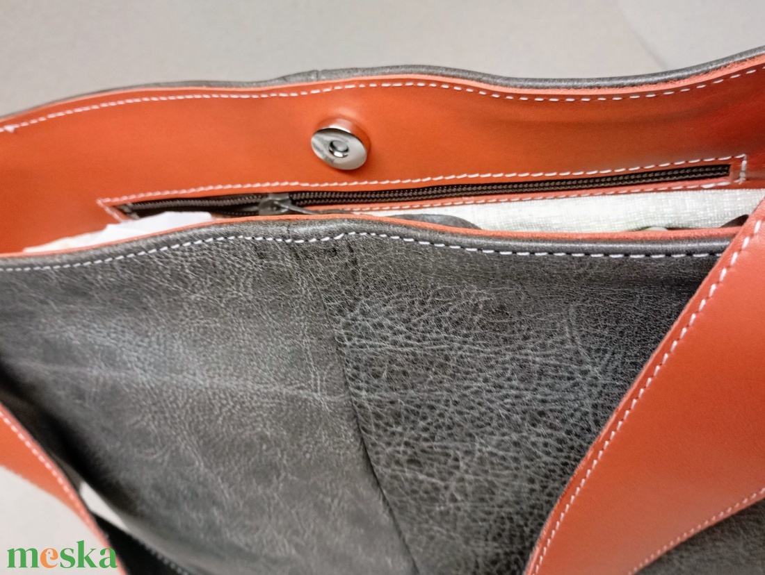 Elegáns válltáska_szürke narancssárgával - táska & tok - kézitáska & válltáska - nagy pakolós táska - Meska.hu