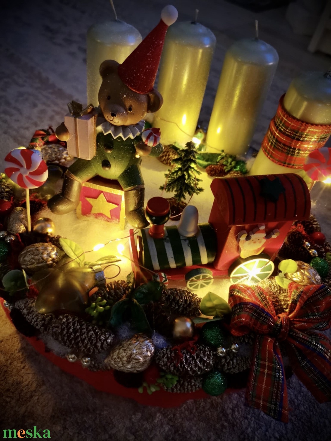 Világító retro mackó adventi koszorú, karácsonyi asztaldísz  - karácsony - adventi díszek - adventi koszorú - Meska.hu