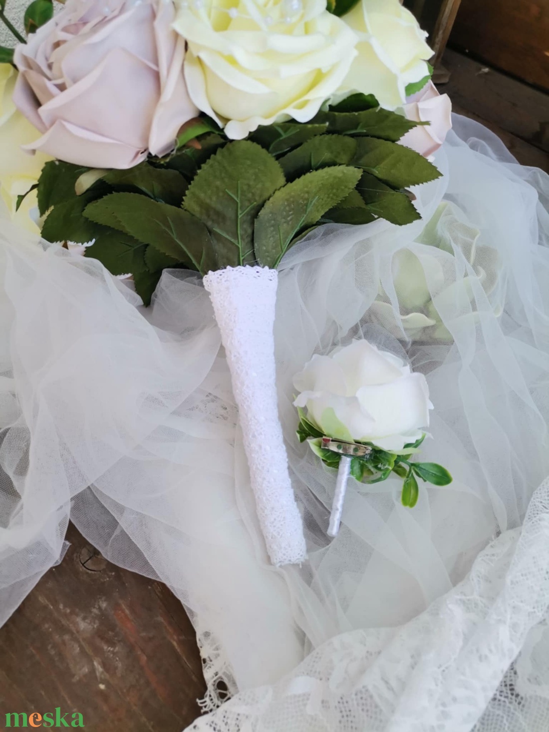 Menyasszonyi csokor, örökcsokor, selyemvirág csokor kitűzővel, - esküvő - menyasszonyi- és dobócsokor - Meska.hu Menyasszonyi csokor, örökcsokor, selyemvirág csokor kitűzővel, - esküvő - menyasszonyi- és dobócsokor - Meska.hu