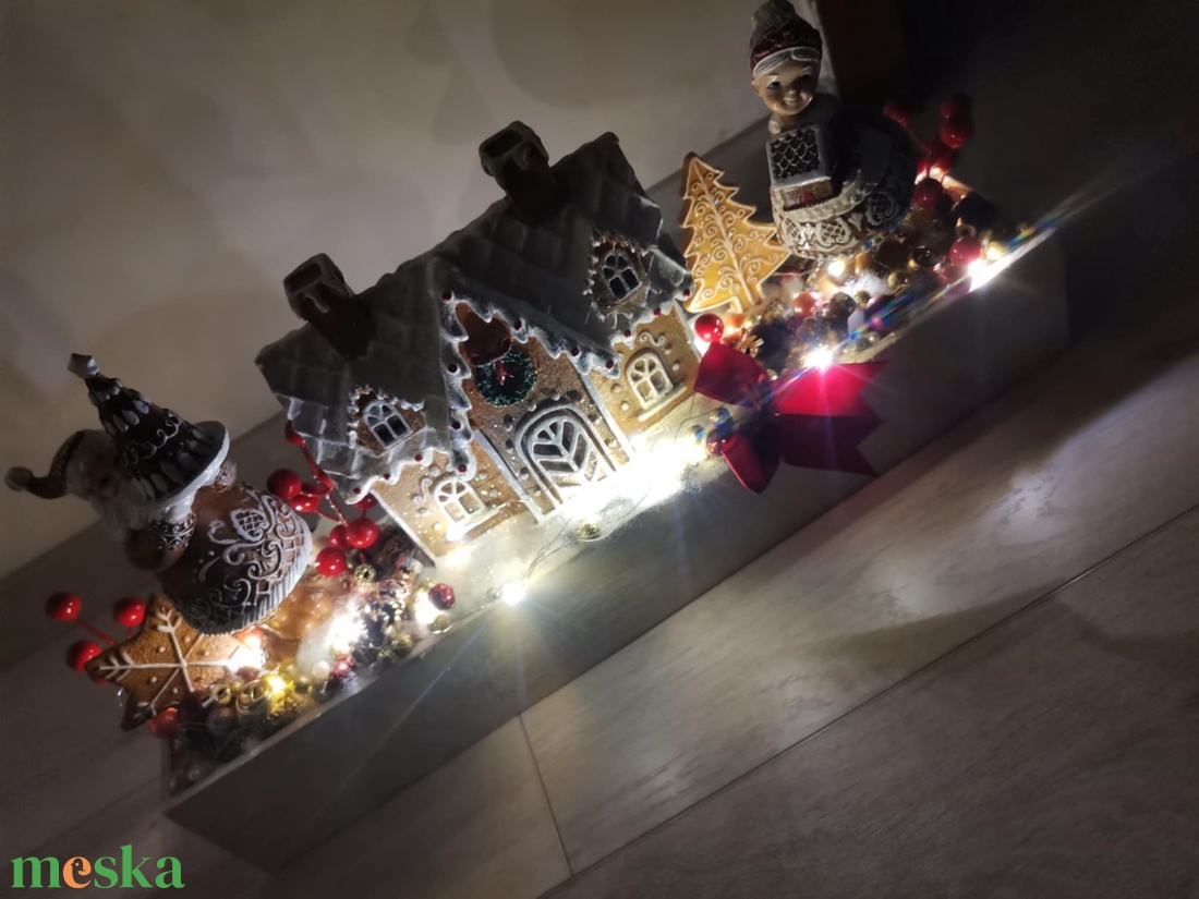 Mézeskalács LED-es Világító, mézeskalács nagymama adventi dísz, mézeskalács asztaldísz dísz - karácsony - adventi díszek - adventi koszorú - Meska.hu