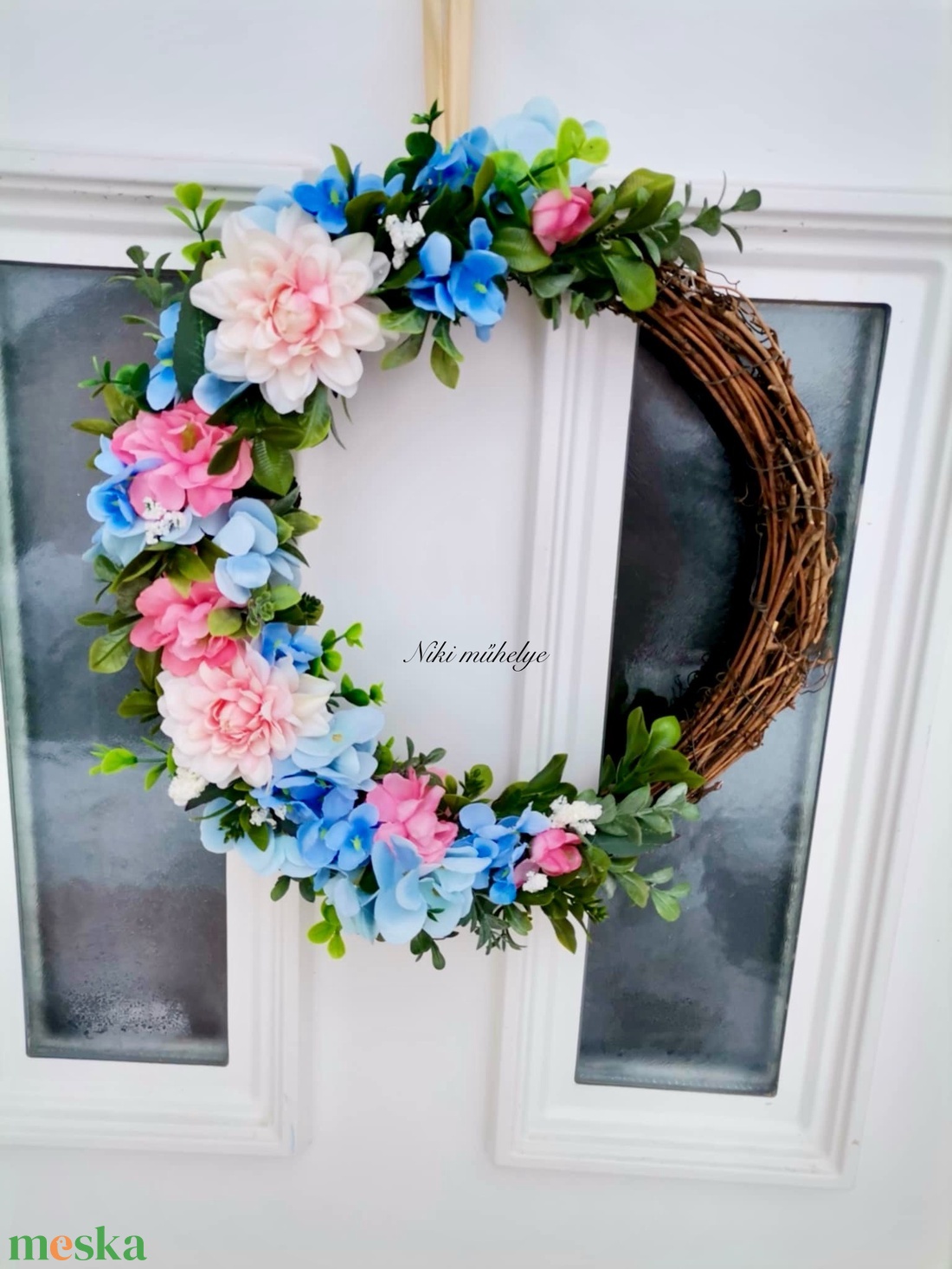 Kék hortenzia ajtódísz, kopogtató, tavasz, tél, mókus, vessző ajtódísz - otthon & életmód - dekoráció - ajtó- és ablak dekoráció - ajtódísz & kopogtató - Meska.hu