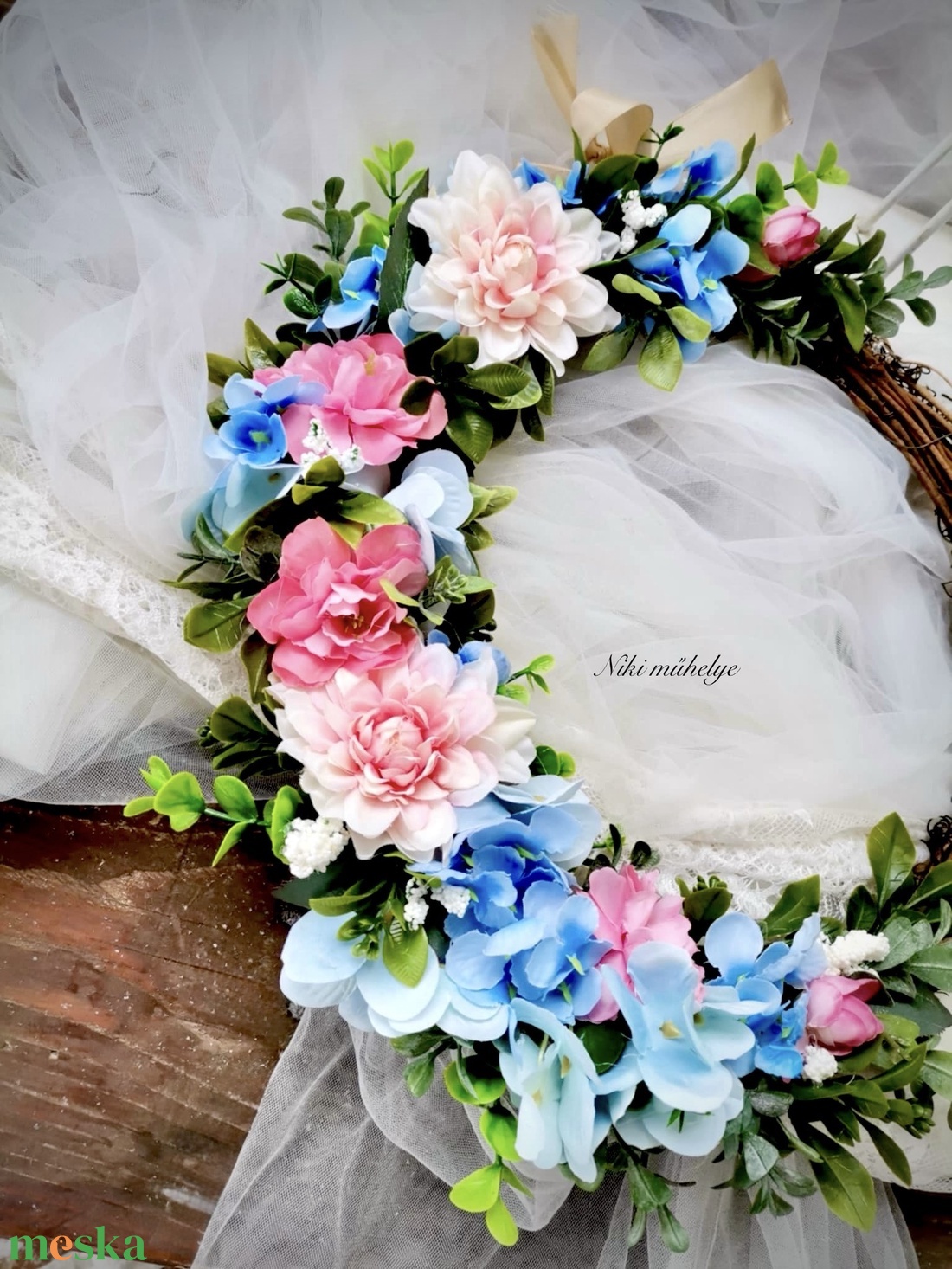 Kék hortenzia ajtódísz, kopogtató, tavasz, tél, mókus, vessző ajtódísz - otthon & életmód - dekoráció - ajtó- és ablak dekoráció - ajtódísz & kopogtató - Meska.hu