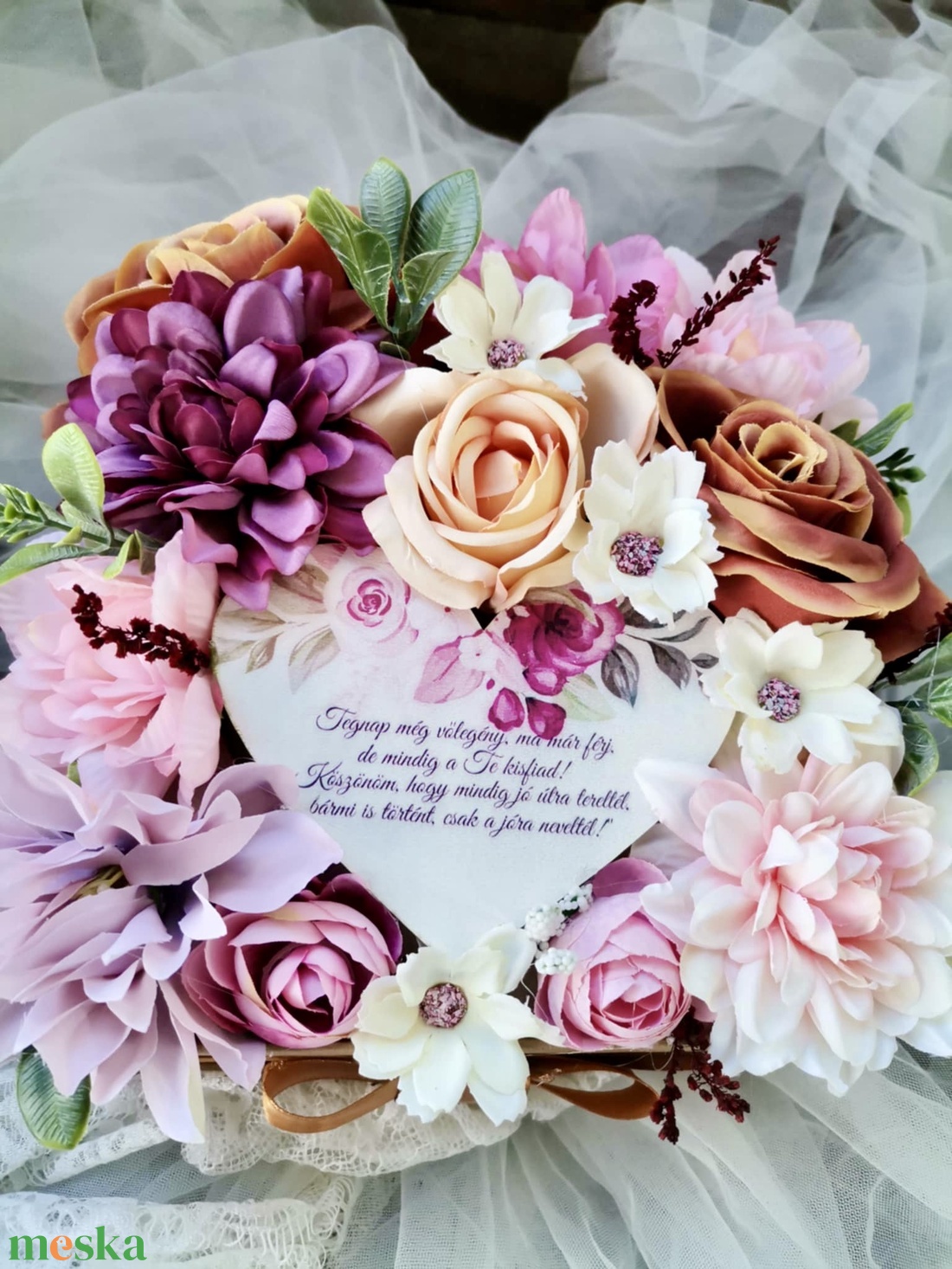 Szülőköszöntő ajándék szett, Szülőköszöntő virágbox, esküvő, Selyemvirág köszöntő - esküvő - emlék & ajándék - szülőköszöntő ajándék - Meska.hu