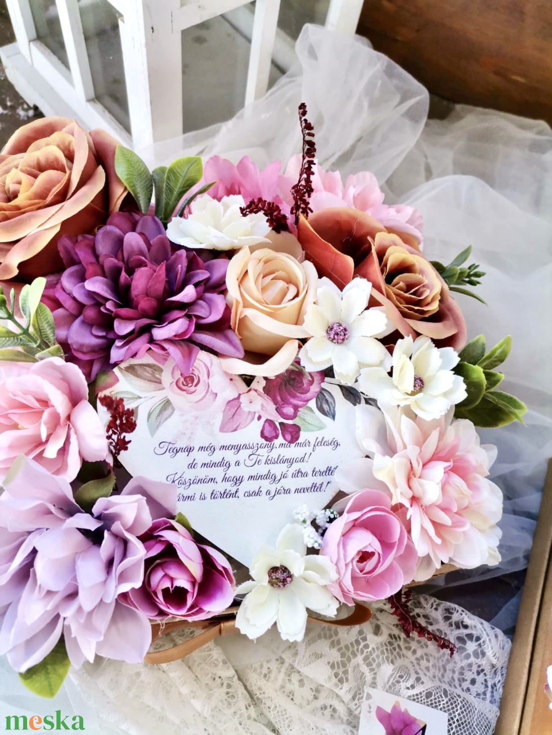 Szülőköszöntő ajándék szett, Szülőköszöntő virágbox, esküvő, Selyemvirág köszöntő - esküvő - emlék & ajándék - szülőköszöntő ajándék - Meska.hu