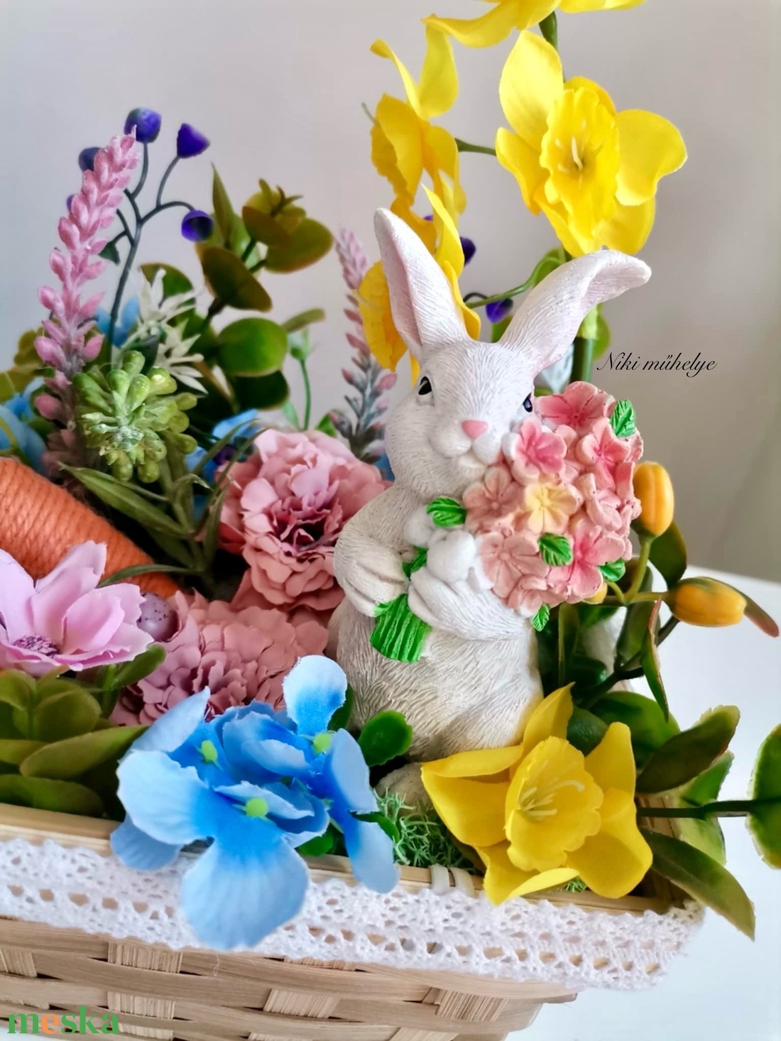 Nyuszi Húsvéti dekoráció, Tavaszi asztaldísz, húsvéti kosár dekoráció, dekoráció, Selyemvirág asztaldísz  - otthon & életmód - dekoráció - asztal és polc dekoráció - asztaldísz - Meska.hu