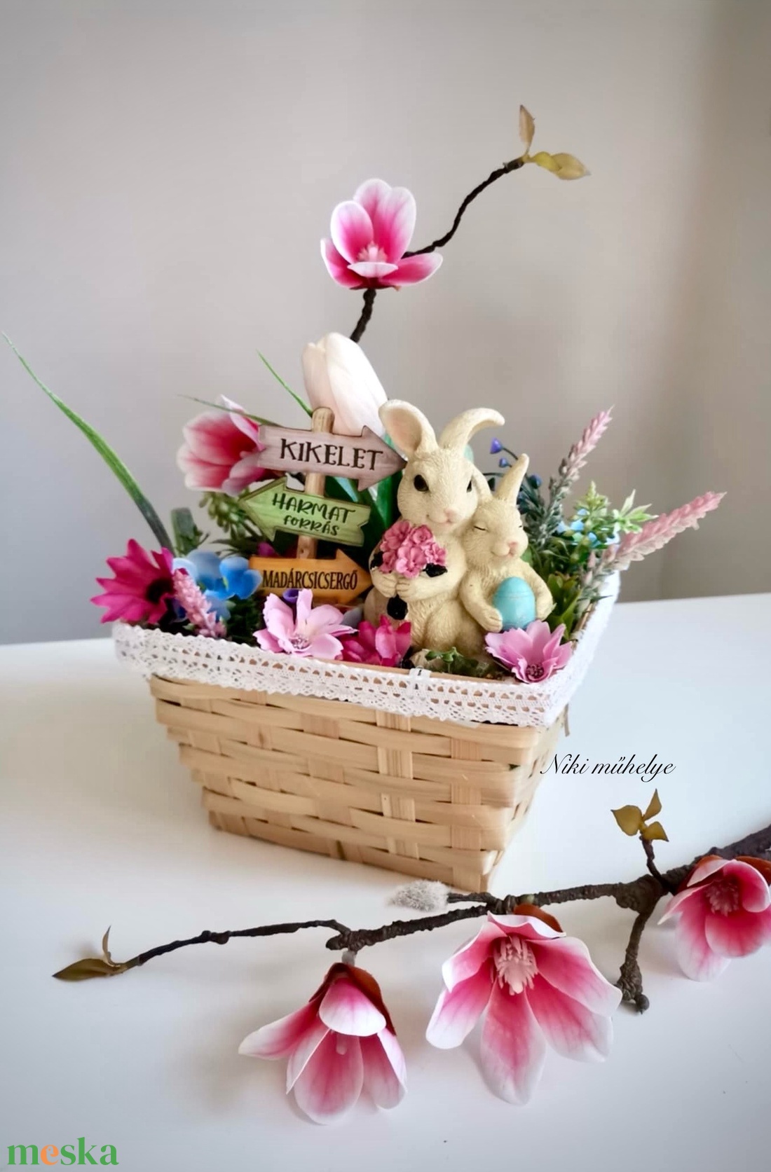 Magnólia Nyuszi Húsvéti dekoráció, Tavaszi asztaldísz, húsvéti kosár dekoráció, dekoráció, Selyemvirág asztaldísz  - otthon & életmód - dekoráció - asztal és polc dekoráció - asztaldísz - Meska.hu