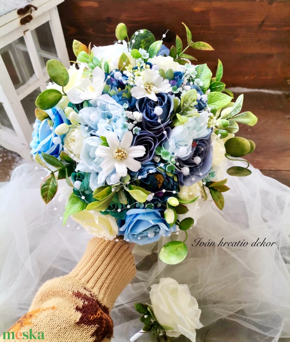 Gyöngyös Valami kék Menyasszonyi csokor, örökcsokor, selyemvirág csokor kitűzővel, - esküvő - menyasszonyi- és dobócsokor - Meska.hu