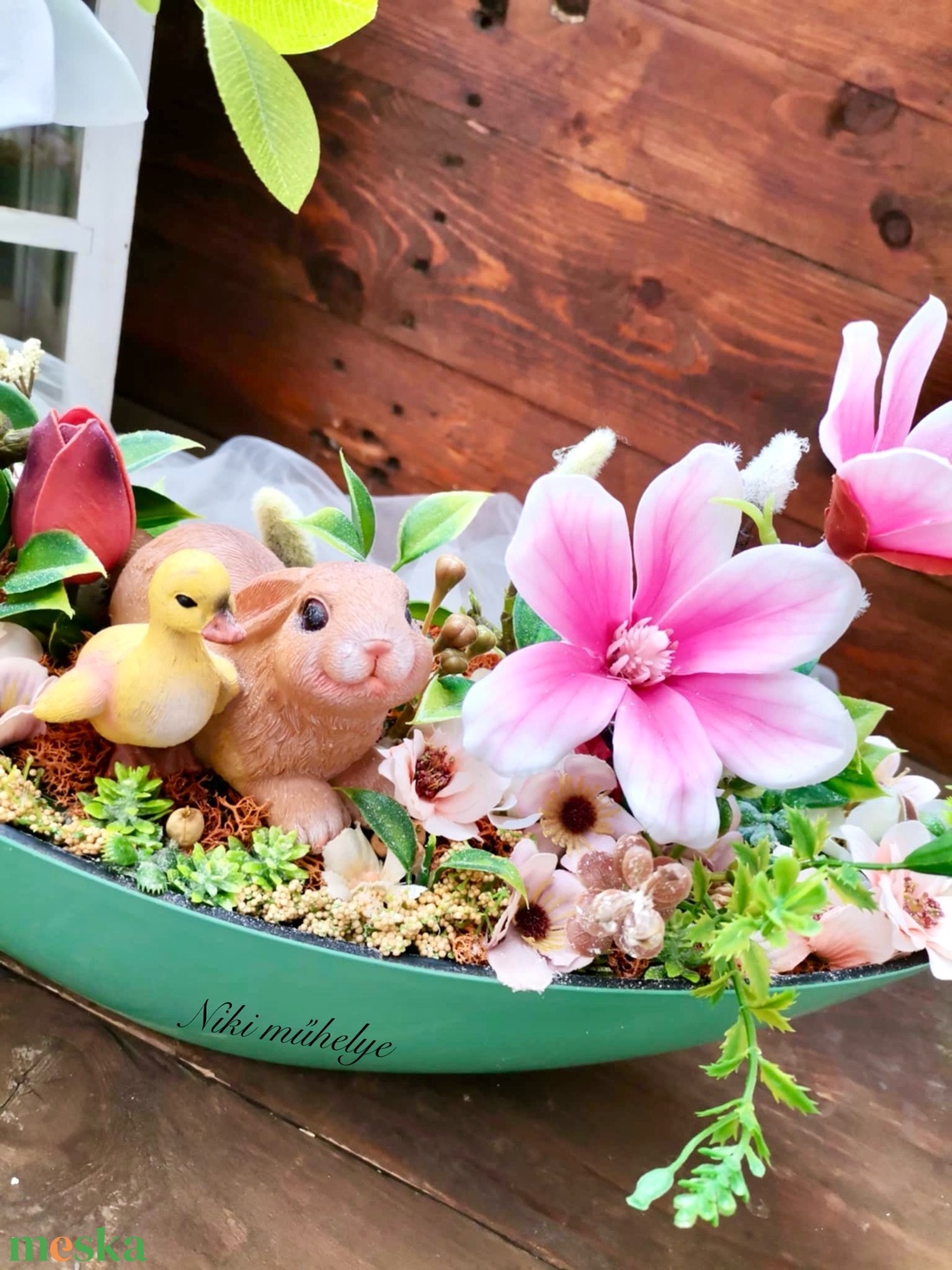 Magnólia dekoráció, Tavaszi asztaldísz, húsvéti kosár dekoráció, csónak dekor - ünnepi díszek, dekorációk - húsvéti díszek és dekorációk - húsvéti virágos díszek - Meska.hu