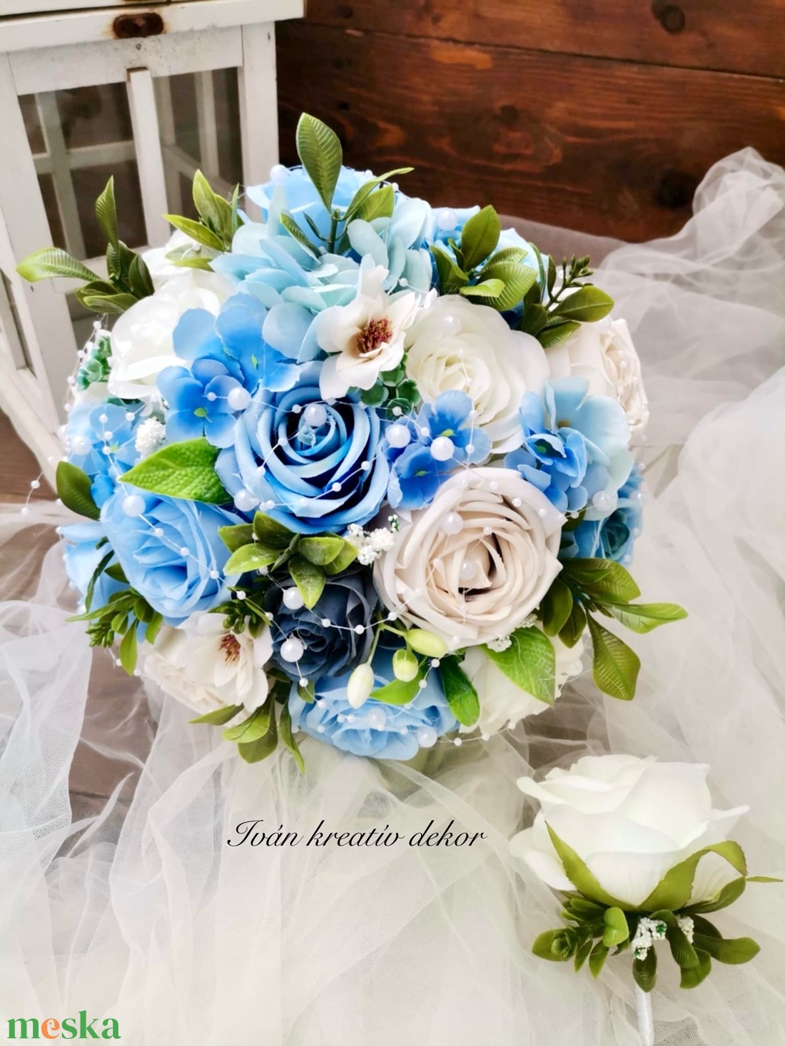 Gyöngyös Valami kék Menyasszonyi csokor, örökcsokor, selyemvirág csokor kitűzővel, - esküvő - menyasszonyi- és dobócsokor - Meska.hu