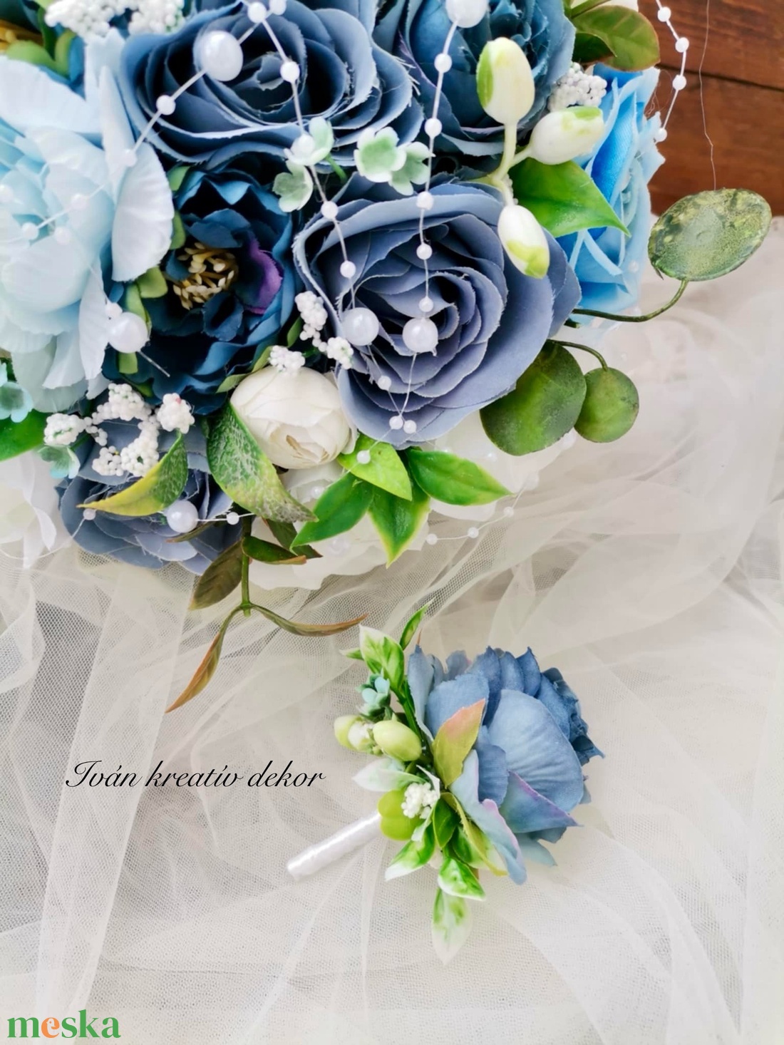 Gyöngyös Valami kék Menyasszonyi csokor, örökcsokor, selyemvirág csokor kitűzővel, - esküvő - menyasszonyi- és dobócsokor - Meska.hu