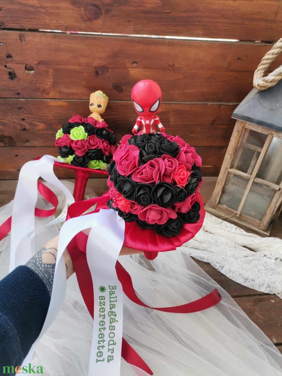 Ovis Ballagási csokor, pókember - otthon & életmód - virágdekoráció - virágok - virágcsokor - Meska.hu