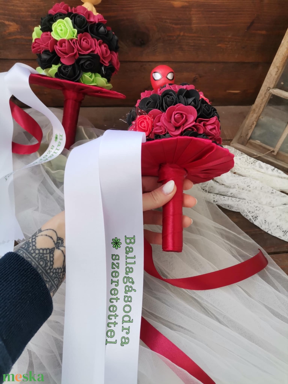 Ovis Ballagási csokor, pókember - otthon & életmód - virágdekoráció - virágok - virágcsokor - Meska.hu