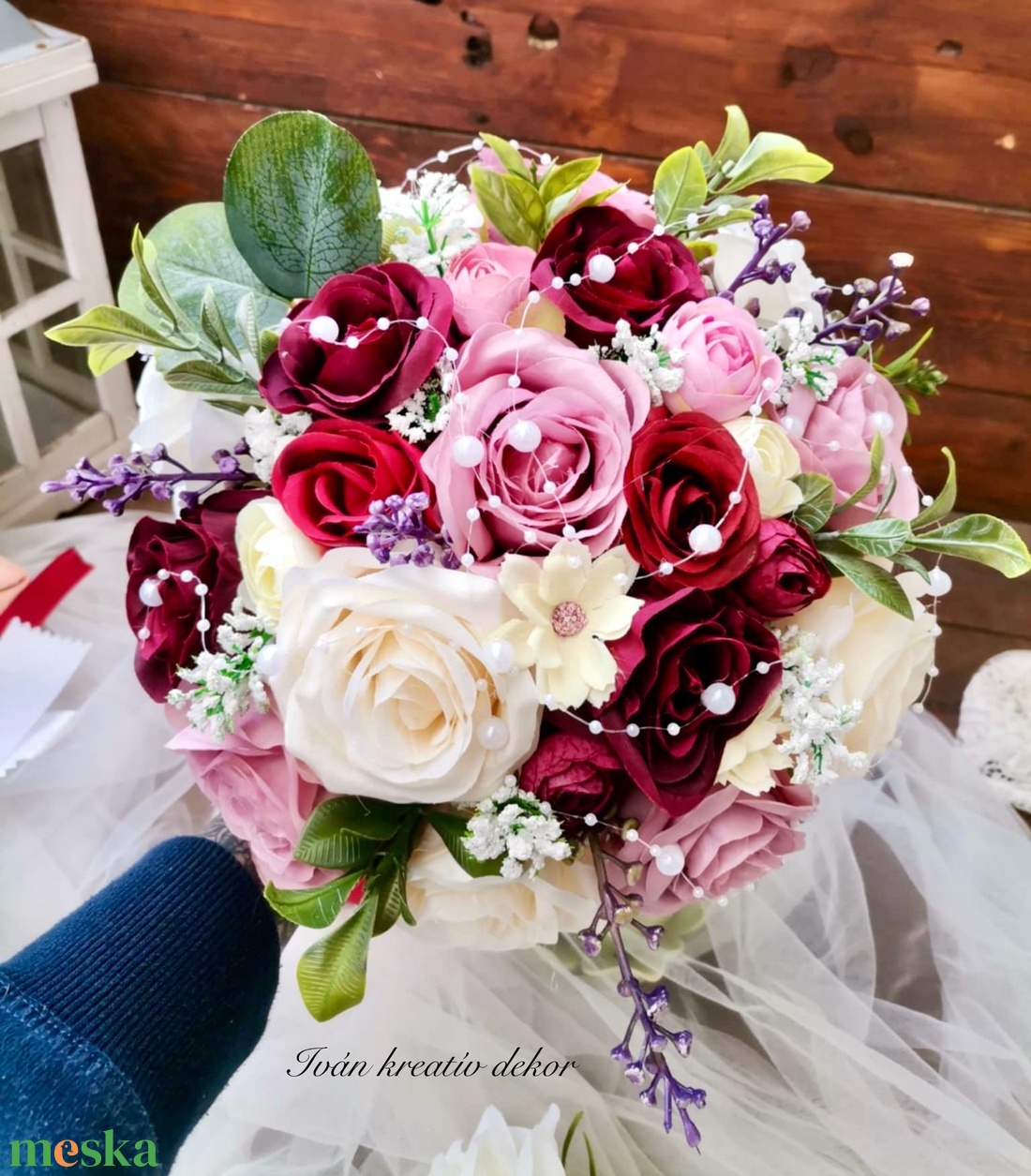 Gyöngyös menyasszonyi csokor, örökcsokor, selyemvirág csokor kitűzővel, - esküvő - menyasszonyi- és dobócsokor - Meska.hu