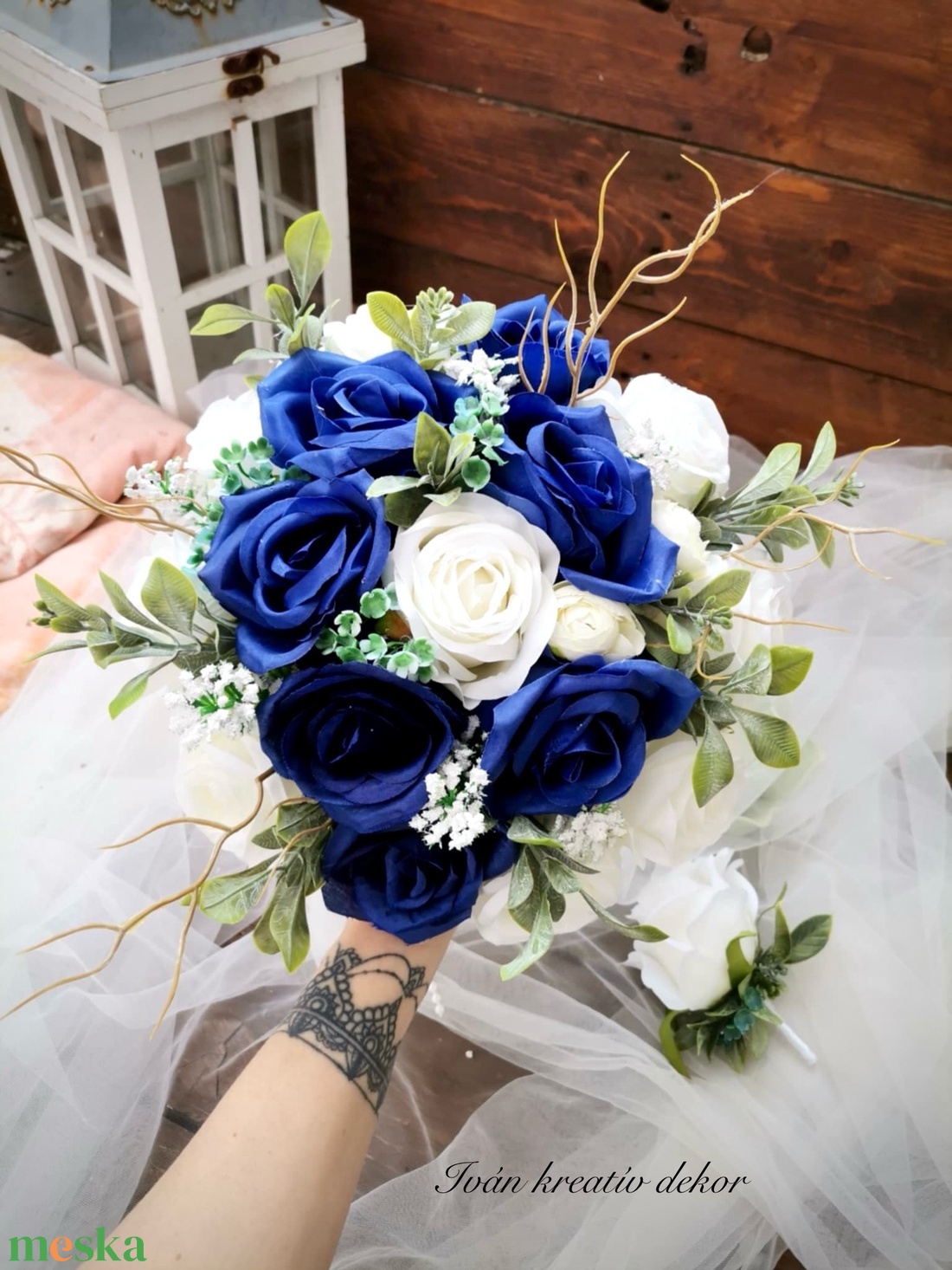 Navy blue királykék menyasszonyi csokor, örökcsokor, selyemvirág csokor kitűzővel,  - esküvő - menyasszonyi- és dobócsokor - Meska.hu