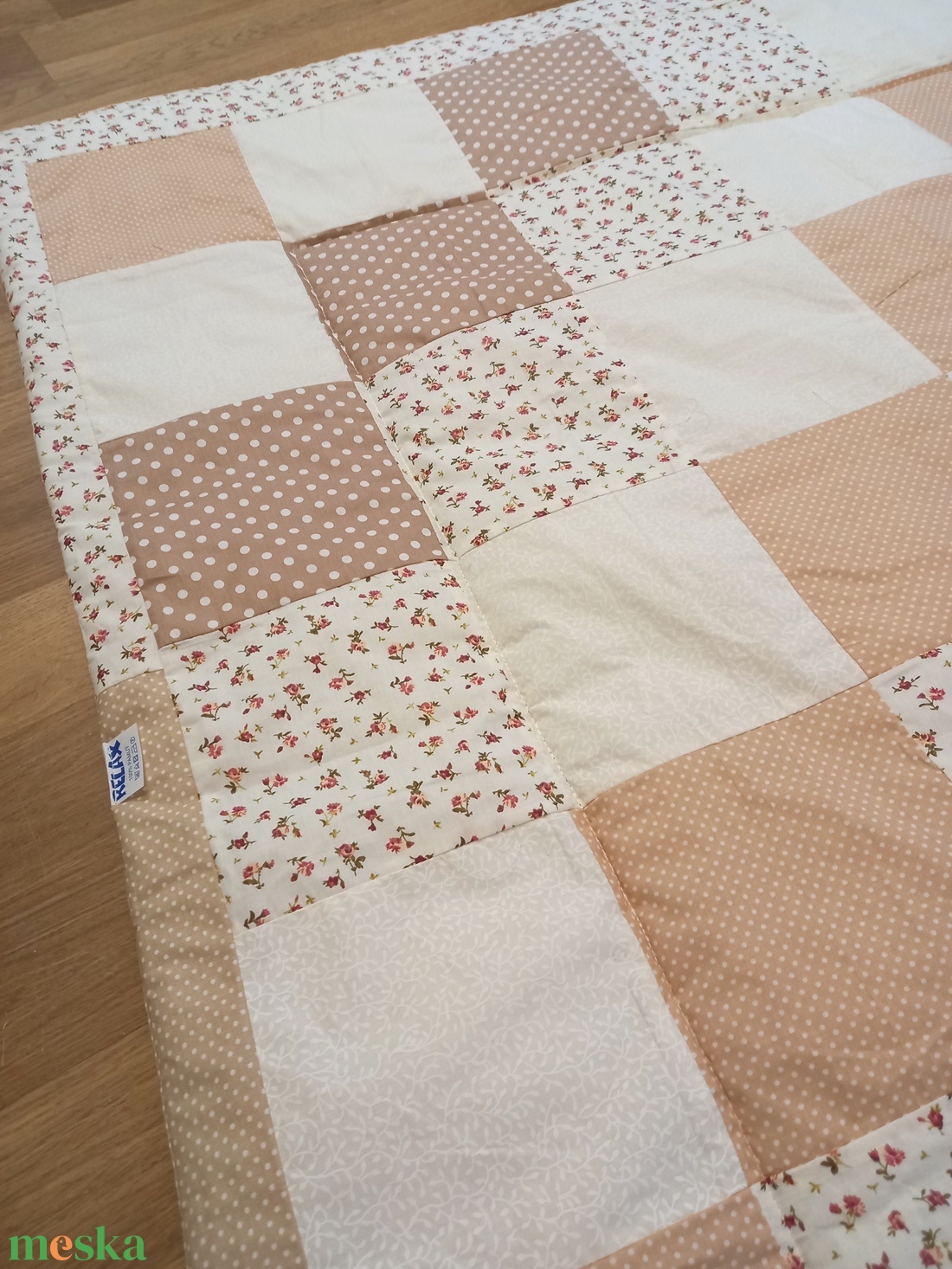 Felnőtt méretű patchwork paplan, takaró - Bézs virágos - otthon & életmód - lakástextil - felnőtt takaró, pléd - Meska.hu